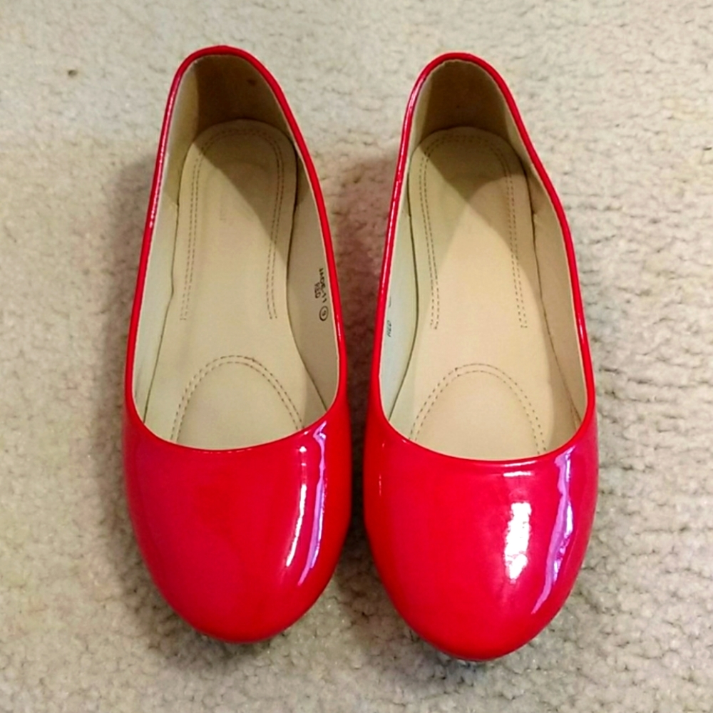 Red Ladies Flats